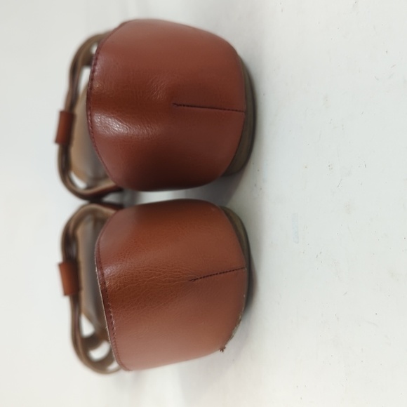 Flat sandals - Picture 2 of 5